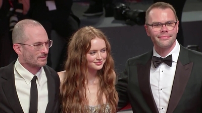 2022-09-04_-_Venice_2022_-_The_Whale_Premiere_2_mp40608.jpg