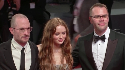 2022-09-04_-_Venice_2022_-_The_Whale_Premiere_2_mp40610.jpg