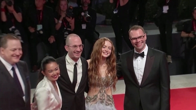2022-09-04_-_Venice_2022_-_The_Whale_Premiere_2_mp40616.jpg