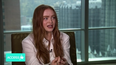 2022-11-03_-_Access_Hollywood_-_Dear_Zoe_Interview_mp46006.jpg