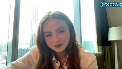2022-11-03_-_extratv_-_Dear_Zoe_Interview_mp46406.jpg