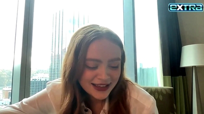 2022-11-03_-_extratv_-_Dear_Zoe_Interview_mp46468.jpg