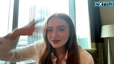 2022-11-03_-_extratv_-_Dear_Zoe_Interview_mp46474.jpg