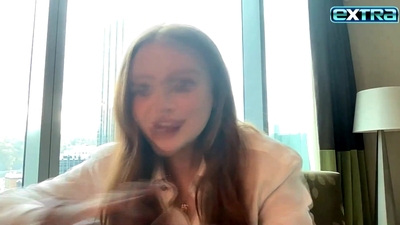 2022-11-03_-_extratv_-_Dear_Zoe_Interview_mp46493.jpg