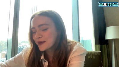 2022-11-03_-_extratv_-_Dear_Zoe_Interview_mp46521.jpg