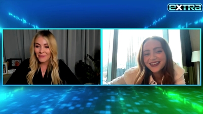 2022-11-03_-_extratv_-_Dear_Zoe_Interview_mp46556.jpg
