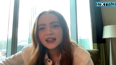 2022-11-03_-_extratv_-_Dear_Zoe_Interview_mp46564.jpg