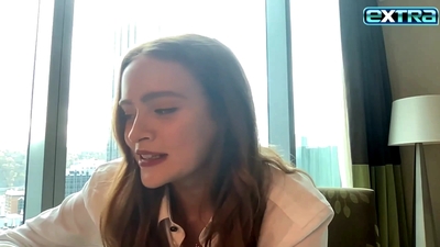 2022-11-03_-_extratv_-_Dear_Zoe_Interview_mp46587.jpg