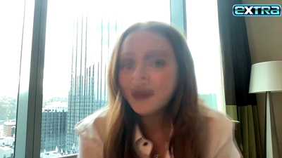 2022-11-03_-_extratv_-_Dear_Zoe_Interview_mp46660.jpg