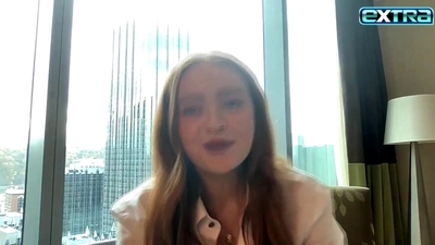 2022-11-03_-_extratv_-_Dear_Zoe_Interview_mp46661.jpg