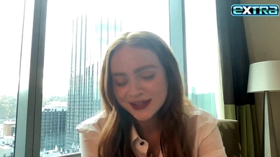 2022-11-03_-_extratv_-_Dear_Zoe_Interview_mp46664.jpg