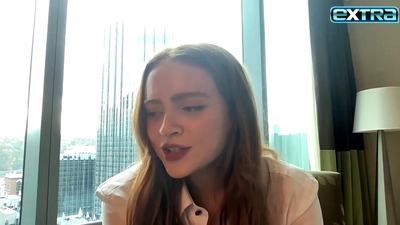 2022-11-03_-_extratv_-_Dear_Zoe_Interview_mp46670.jpg