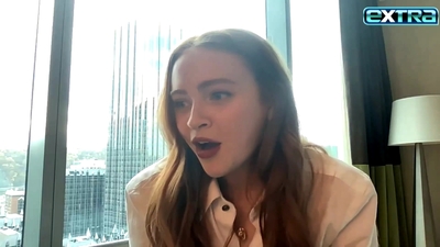 2022-11-03_-_extratv_-_Dear_Zoe_Interview_mp46681.jpg