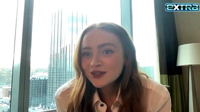 2022-11-03_-_extratv_-_Dear_Zoe_Interview_mp46682.jpg