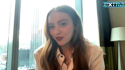 2022-11-03_-_extratv_-_Dear_Zoe_Interview_mp46692.jpg