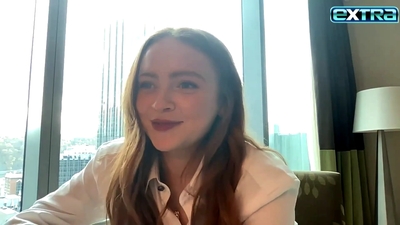 2022-11-03_-_extratv_-_Dear_Zoe_Interview_mp46714.jpg