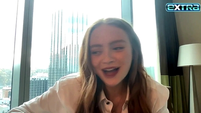 2022-11-03_-_extratv_-_Dear_Zoe_Interview_mp46716.jpg