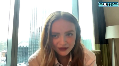 2022-11-03_-_extratv_-_Dear_Zoe_Interview_mp46726.jpg