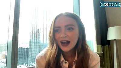2022-11-03_-_extratv_-_Dear_Zoe_Interview_mp46727.jpg