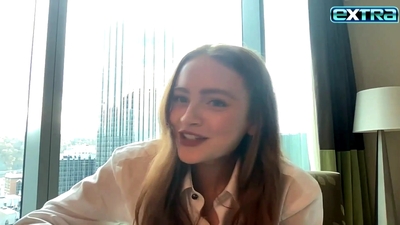 2022-11-03_-_extratv_-_Dear_Zoe_Interview_mp46751.jpg