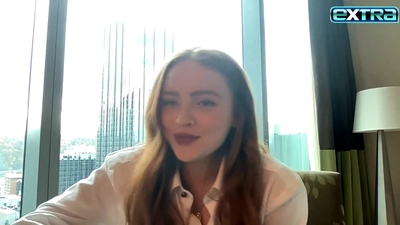 2022-11-03_-_extratv_-_Dear_Zoe_Interview_mp46752.jpg
