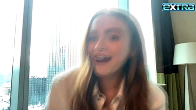 2022-11-03_-_extratv_-_Dear_Zoe_Interview_mp46756.jpg