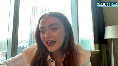 2022-11-03_-_extratv_-_Dear_Zoe_Interview_mp46778.jpg