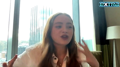 2022-11-03_-_extratv_-_Dear_Zoe_Interview_mp46782.jpg