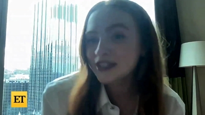 2022-11-05_-_Entertainment_Tonight_-_Dear_Zoe_Interview_mp46837.jpg