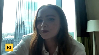 2022-11-05_-_Entertainment_Tonight_-_Dear_Zoe_Interview_mp46847.jpg