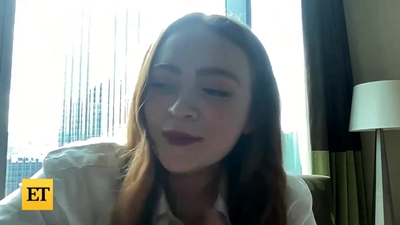 2022-11-05_-_Entertainment_Tonight_-_Dear_Zoe_Interview_mp46867.jpg