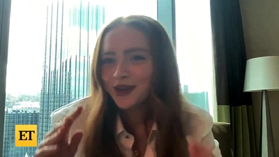 2022-11-05_-_Entertainment_Tonight_-_Dear_Zoe_Interview_mp46926.jpg
