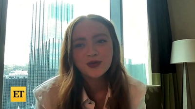 2022-11-05_-_Entertainment_Tonight_-_Dear_Zoe_Interview_mp46928.jpg
