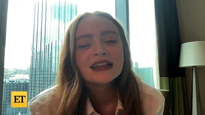 2022-11-05_-_Entertainment_Tonight_-_Dear_Zoe_Interview_mp46929.jpg