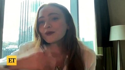 2022-11-05_-_Entertainment_Tonight_-_Dear_Zoe_Interview_mp46971.jpg