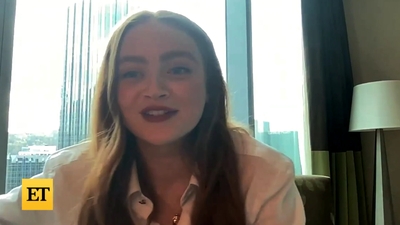 2022-11-05_-_Entertainment_Tonight_-_Dear_Zoe_Interview_mp46972.jpg