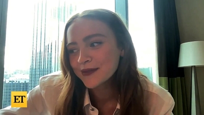 2022-11-05_-_Entertainment_Tonight_-_Dear_Zoe_Interview_mp46978.jpg