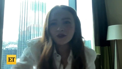 2022-11-05_-_Entertainment_Tonight_-_Dear_Zoe_Interview_mp46997.jpg