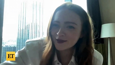 2022-11-05_-_Entertainment_Tonight_-_Dear_Zoe_Interview_mp47005.jpg
