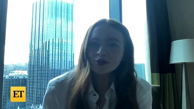 2022-11-05_-_Entertainment_Tonight_-_Dear_Zoe_Interview_mp47013.jpg