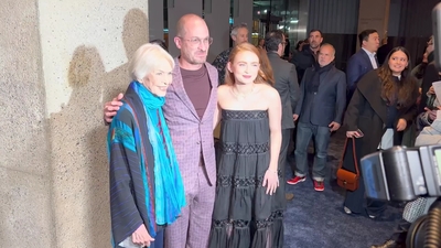 2022-11-29_-_The_Whale_New_York_Screening_NEW_2_mp47075.jpg