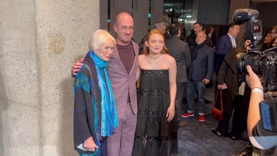 2022-11-29_-_The_Whale_New_York_Screening_NEW_2_mp47078.jpg
