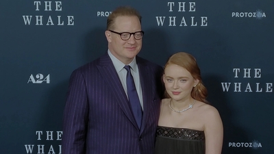 2022-11-29_-_The_Whale_New_York_Screening_NEW_3_mp47094.jpg