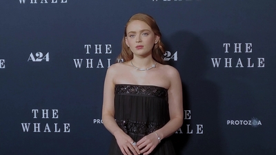 2022-11-29_-_The_Whale_New_York_Screening_NEW_4_mp47103.jpg