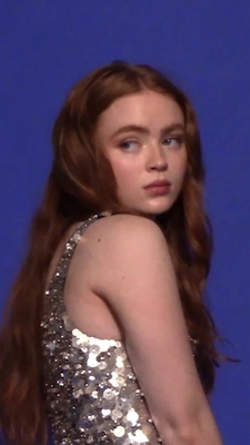 2022-12_-_Lea_Winkler_for_LOfficiel_Winter_2022_video_1_mp40233.jpg