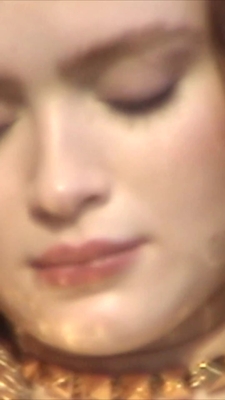 2022-12_-_Lea_Winkler_for_LOfficiel_Winter_2022_video_1_mp40237.jpg