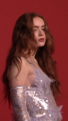 2022-12_-_Lea_Winkler_for_LOfficiel_Winter_2022_video_1_mp40256.jpg