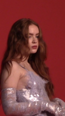 2022-12_-_Lea_Winkler_for_LOfficiel_Winter_2022_video_1_mp40260.jpg