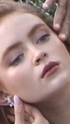 2022-12_-_Lea_Winkler_for_LOfficiel_Winter_2022_video_1_mp40266.jpg