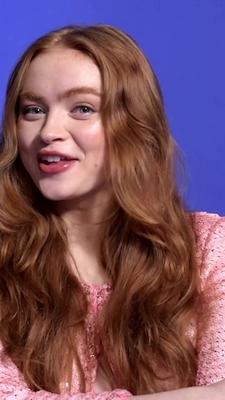 2022-12_-_Lea_Winkler_for_LOfficiel_Winter_2022_video_2_mp40015.jpg
